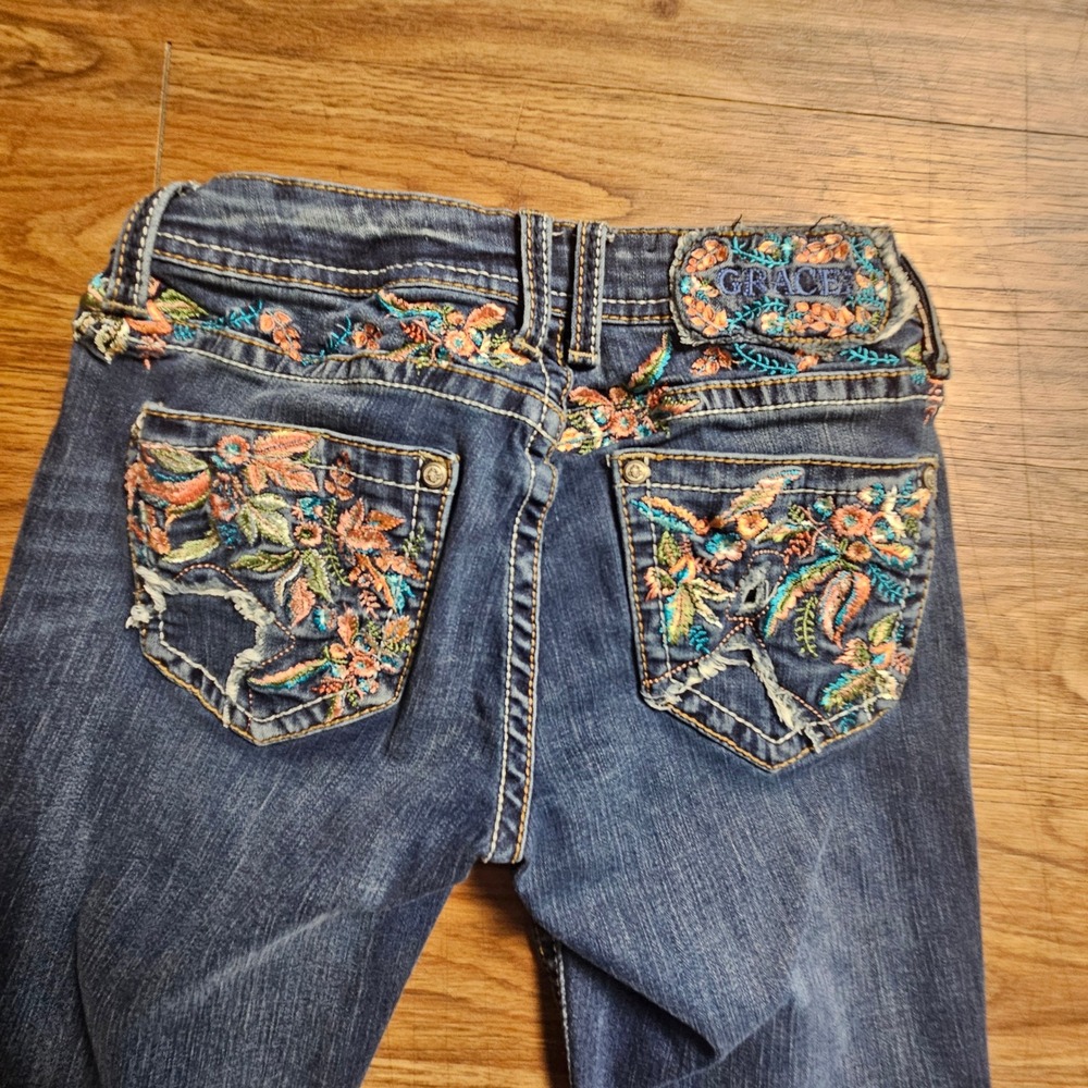 Grace in LA Floral Embroidered Skinny Jeans Womens 26x29 Boho Chic Festival - Picture 5 of 8